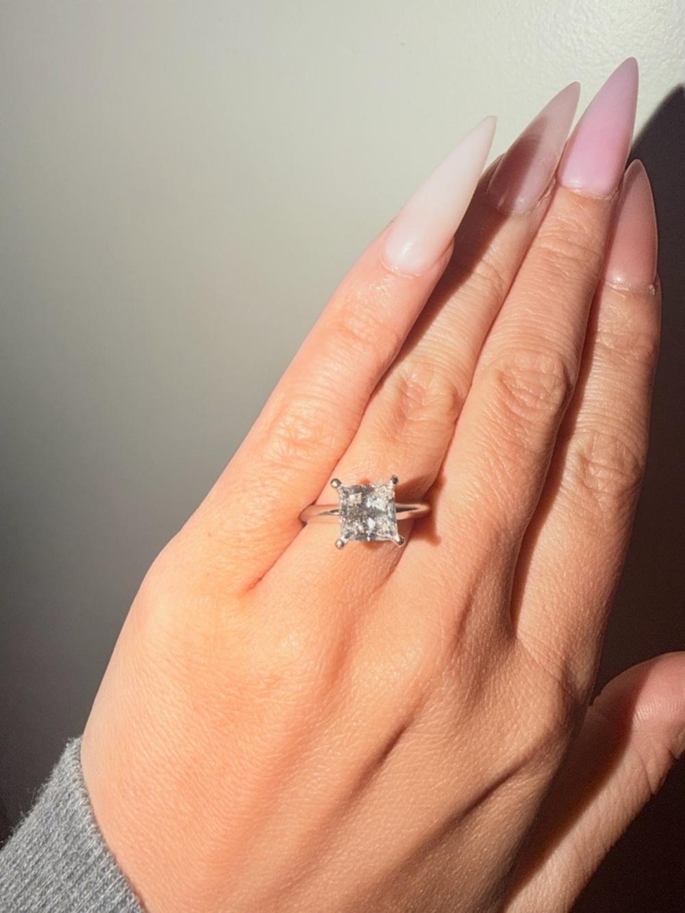 VVS Princess cut engagement ring